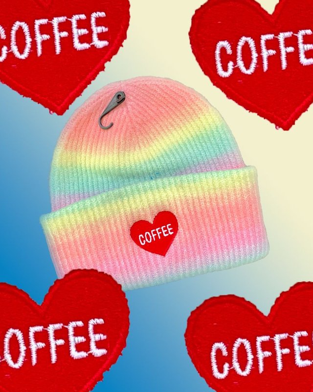 Flauschregenbogen - Kaffeeherz Mütze "COFFEE" 