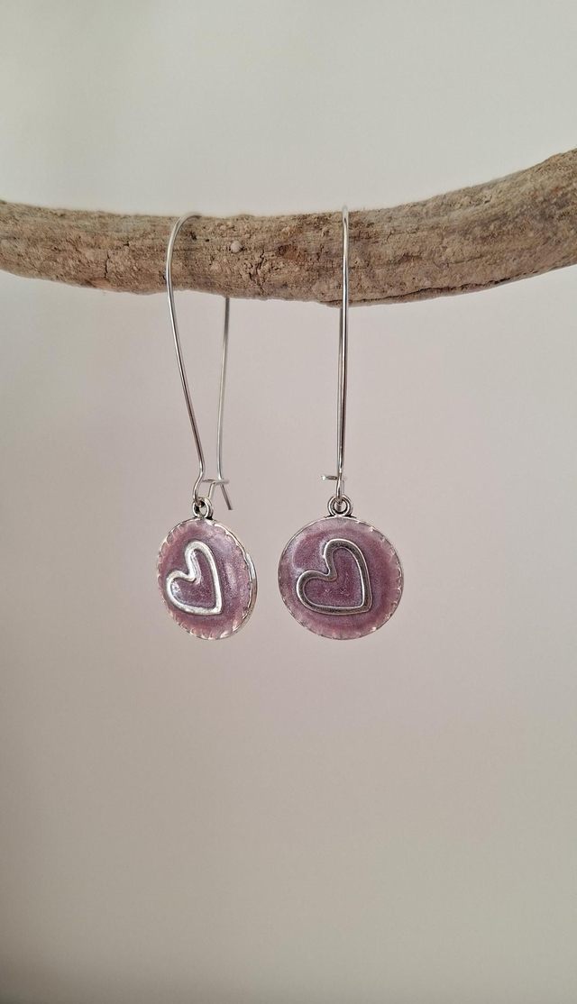Boucles oreilles cœur mauve