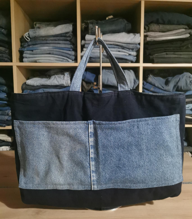 Sac attaché-case revisité # 135 - Poignées courtes et rangements structurés