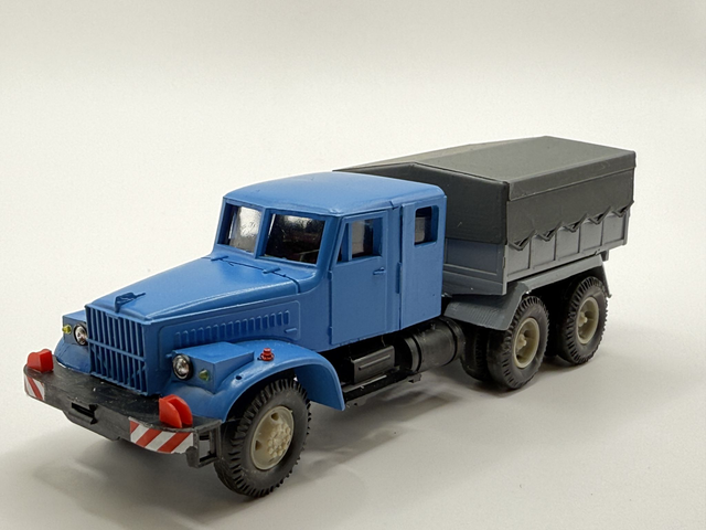 KrAz 258 SZM 6x4 Sattelzugmaschine H0 1:87  
