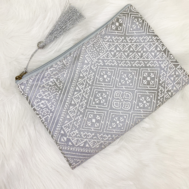 Pochette berbère grise 