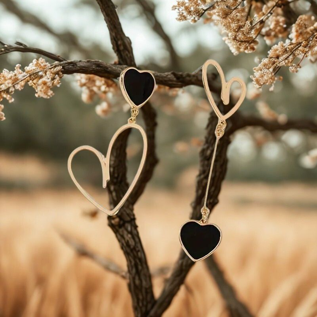 Boucles d’oreilles asymétriques double cœur