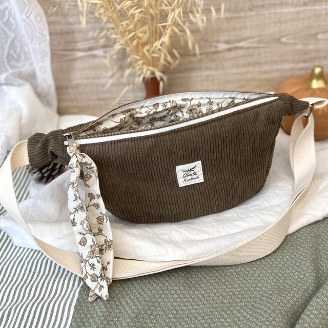 Sac demi-lune en velours Kaki