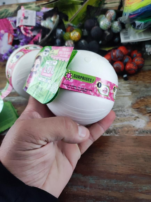 BOULE SURPRISE LOL