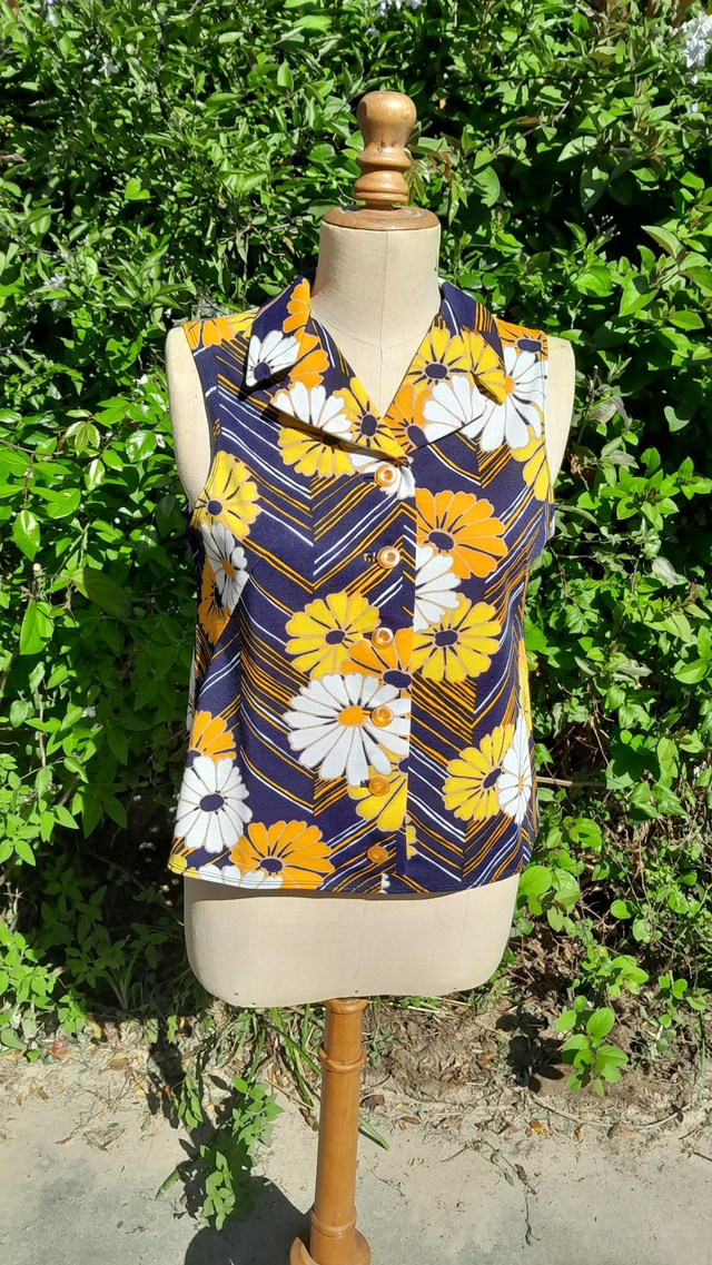 Top sans manches marguerites