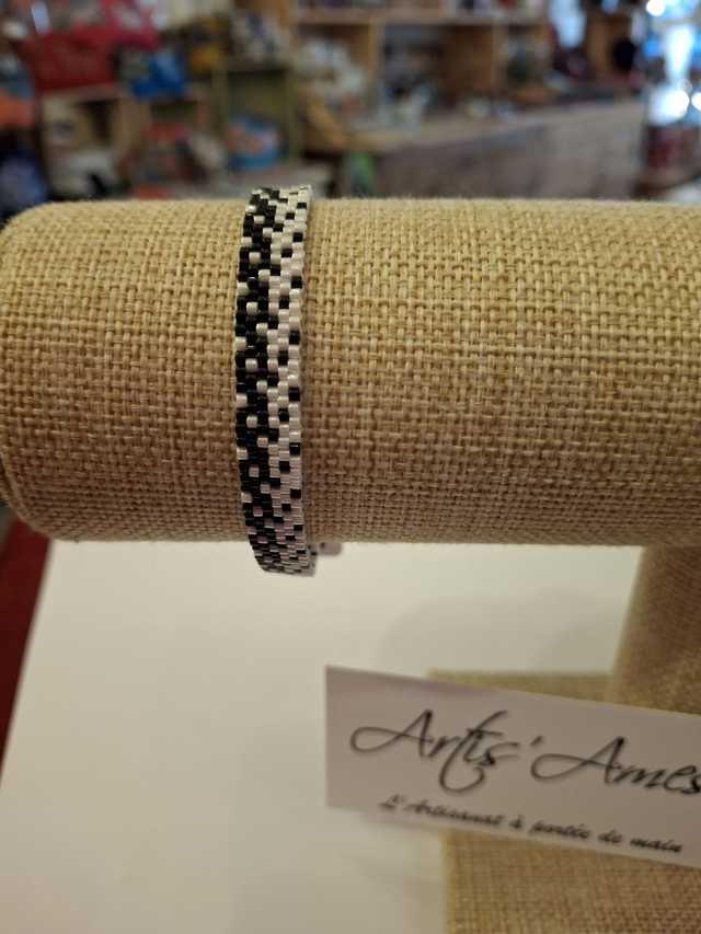 Bracelet tissé noir et blanc
