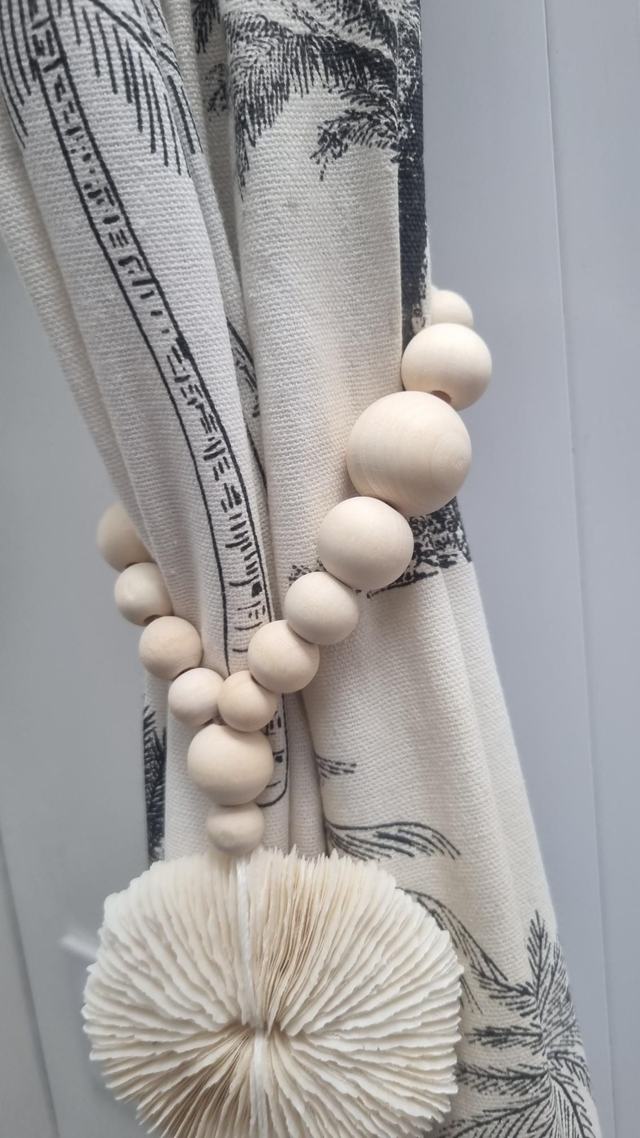 Embrasse corail pompon beige