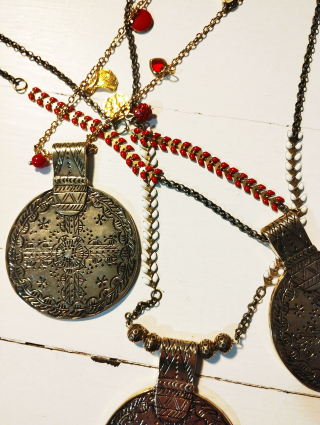 Les colliers laiton 60 cm avec pendentif (3 modèles)