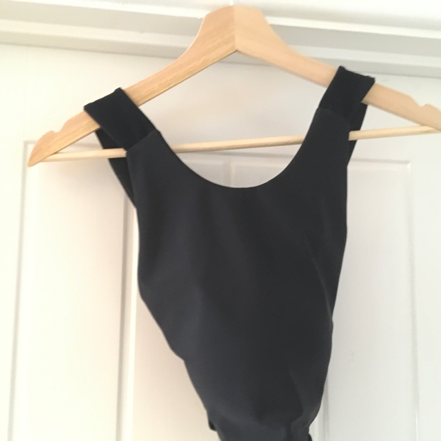 Raw Flora - Crossed sports bra