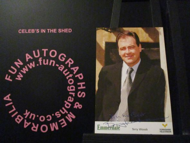 Billy Hartman (Terry Woods) Original Emmerdale Yorkshire Tv Logo Pre-Print Cast Card