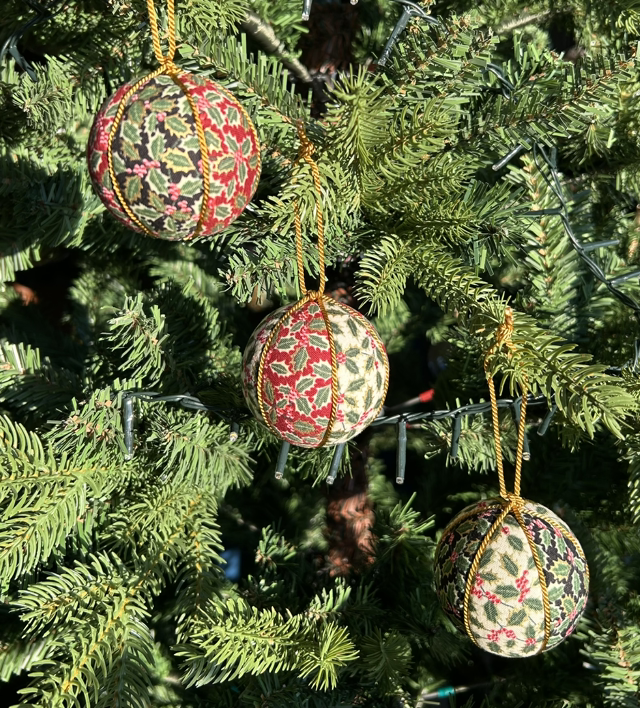 Christmas Kimekomi baubles x6