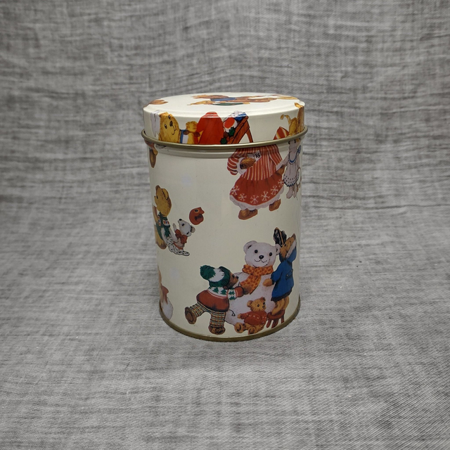 Made in Holland | Ronde metalen verpakkingsbus met deksel &#039;Vrolijke Beertjes&#039; thema (diameter 11 cm| hoogte 11 cm) | Vintage