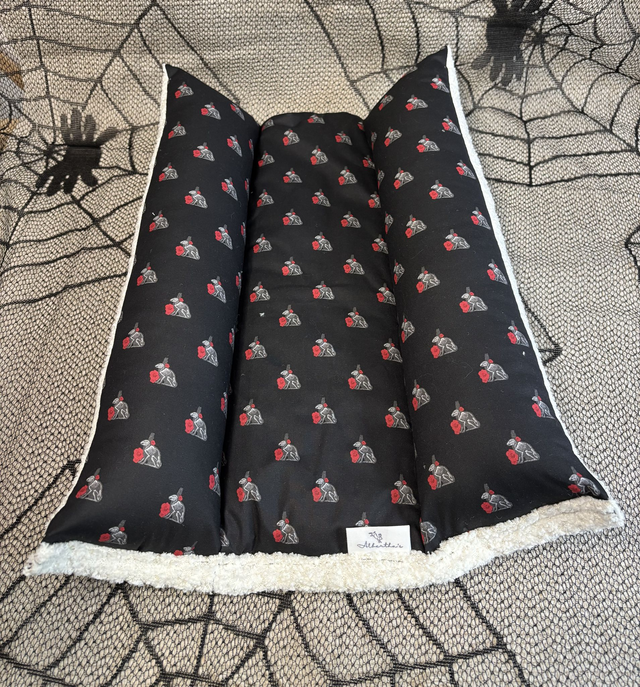 Snugabun Albertha&#039;s &quot;squelette&quot;