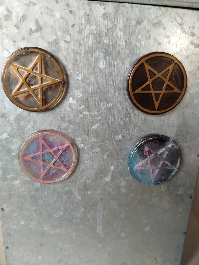 Magnets pentacle 