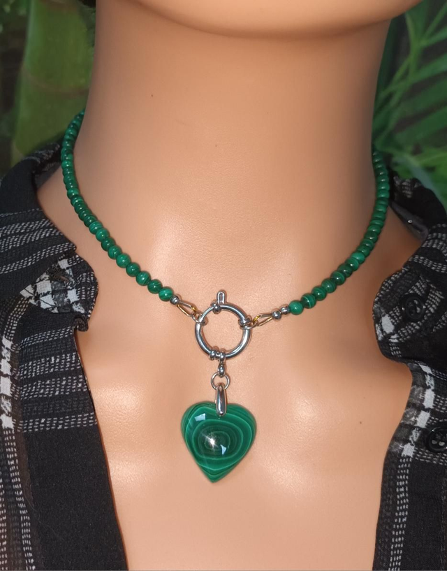 Collier en malachite