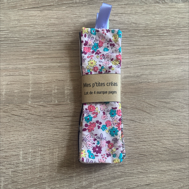 Lot de 4 marque pages en tissu