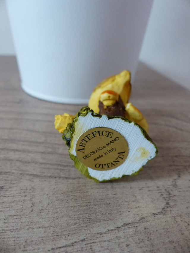 Artefice Ottanta Italie Vintage chouette miniature sur branche, sculpture chouette et champignons en céramique, collection peint à la main