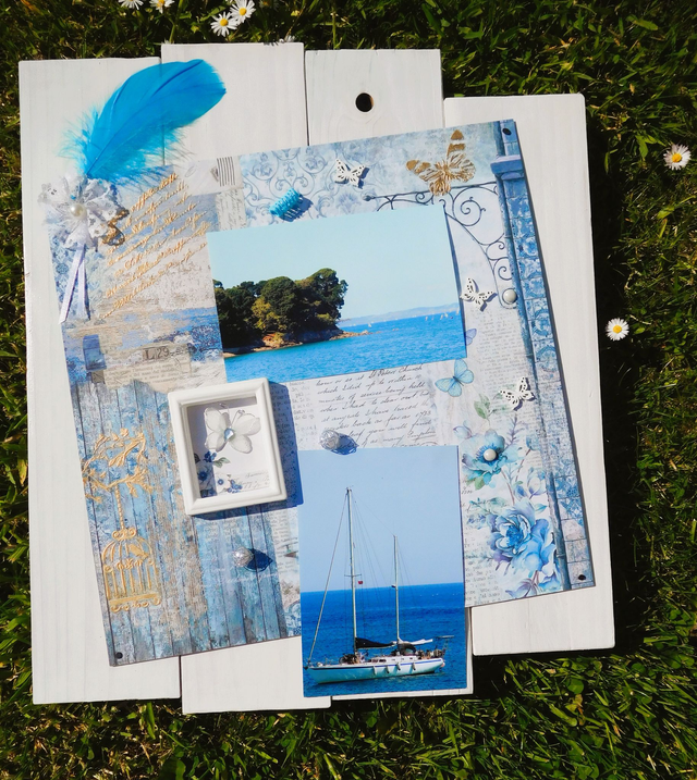 Porte photos mural bleu et blanc