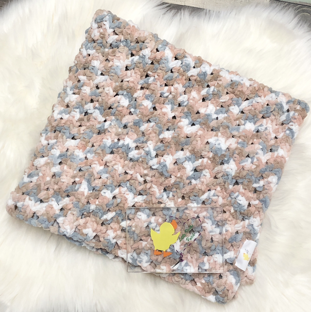 Apricot, Grey &amp; White Blanket