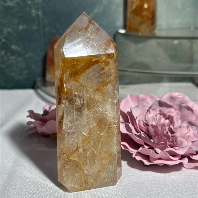 Brazilian quartz with golden healer and fire