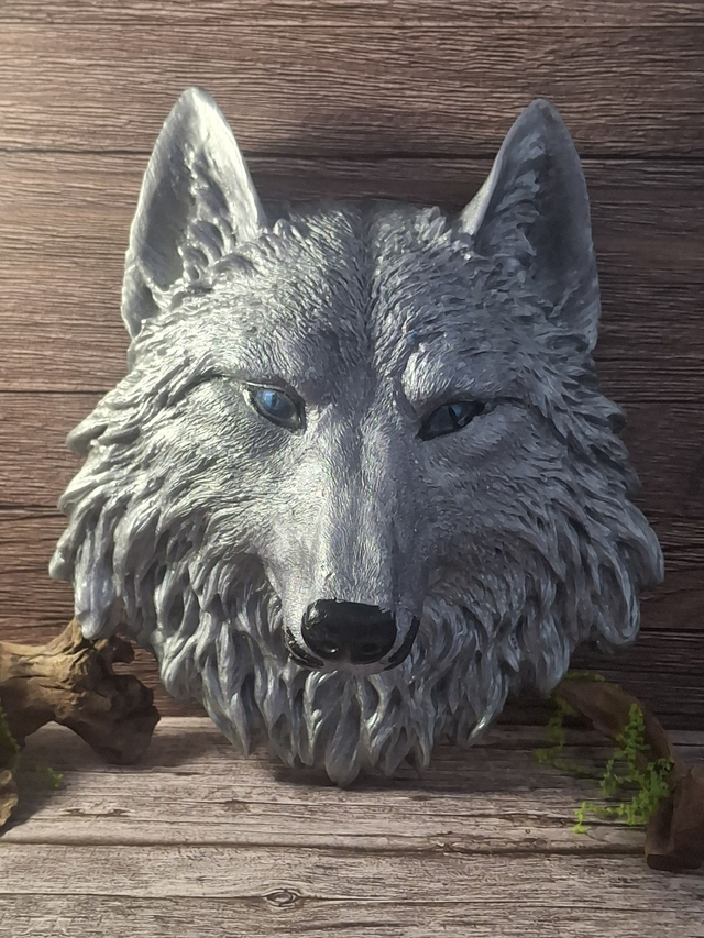 Tête de loup murale