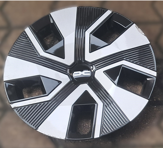 Enjoliveur Dacia Sandero/Duster/Logan/Stepway 16&quot; Occasion comme Neuf