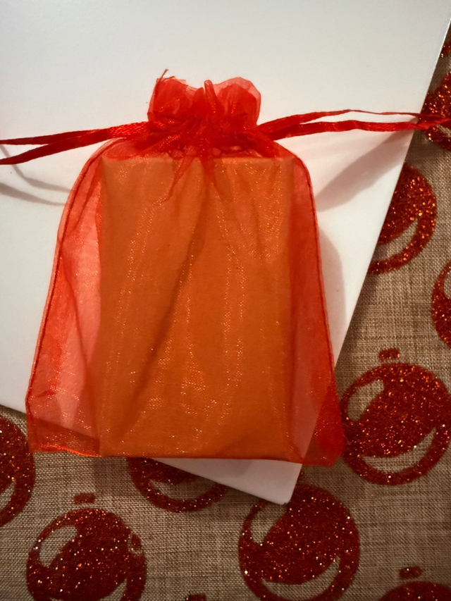 Pochon cadeau rouge en organza grand format