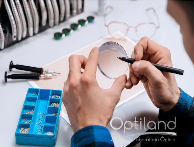Monofocal convencional Laboratorio Optiland (con anti reflejo y 100% filtro UV)