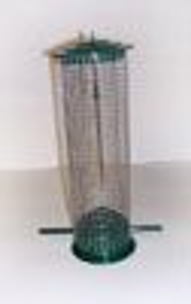 Budget Peanut Feeder