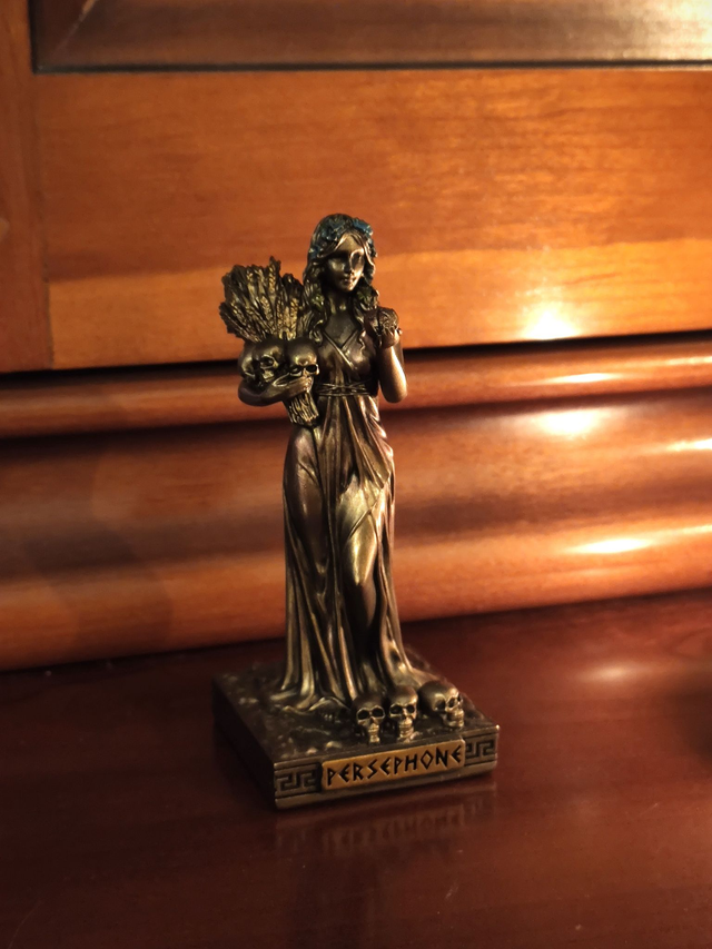 Perséphone Reine des Enfers