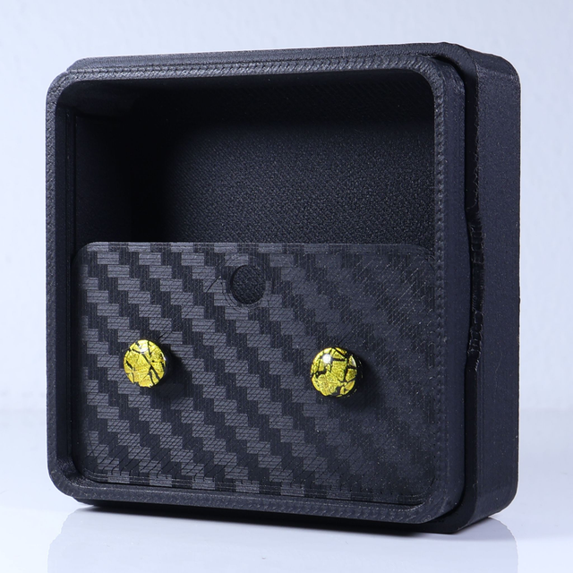 Hypoallergenic Vibrant Electric Cracked Yellow Black Polymer Clay Plastic Rubber Back Stud Earrings With Designer Carbon Fiber Jewellery Box