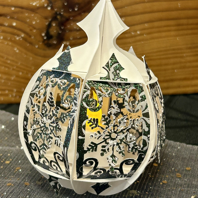 Boule lanterne à accrocher 