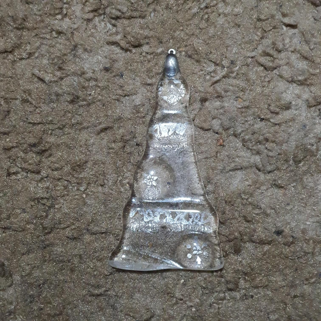 Glass tree hanging decoration 