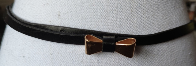 Ceinture noir noeud doré 80 cm 