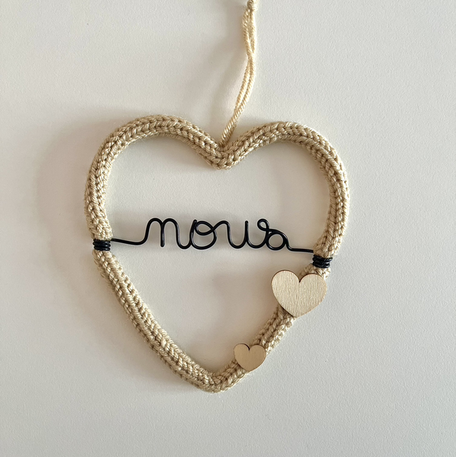 Cœur petit modèle en tricotin « nous » beige