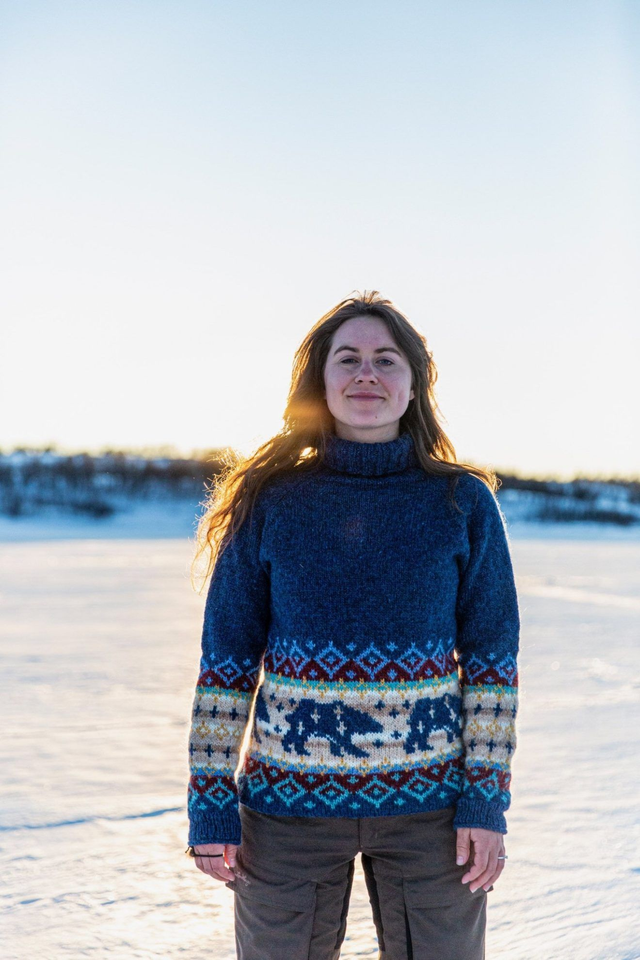 Kvitebjørn - White Bear - Col 02 (Blue Lettlopi - 8 Colours) - Wool &amp; Pattern - Linka Neumann