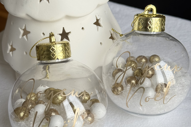 Boule Neige dorée "Joyeux Noël" (1)