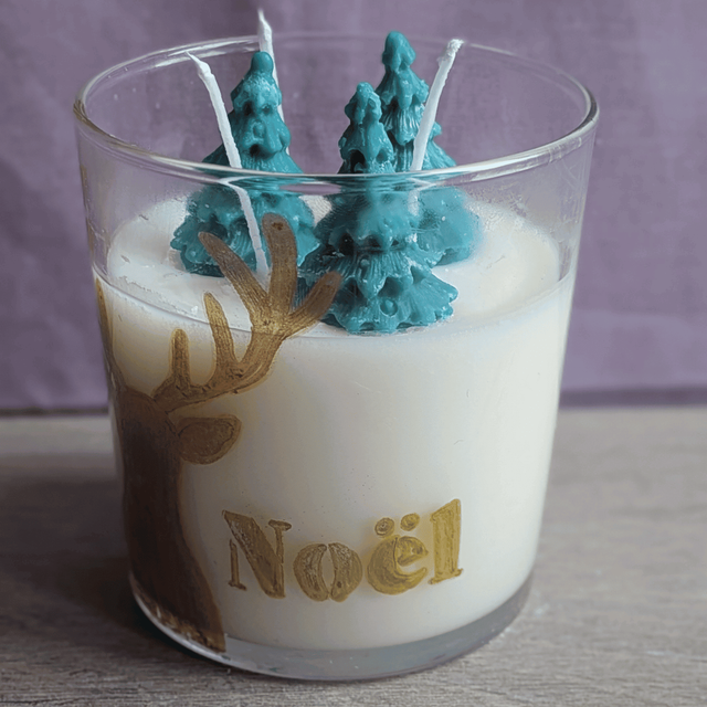 Renne & Sapin de Noël - Bougie parfumée artisanale – Verre gravé 206 g