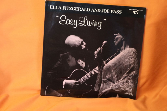 Vinyl LP Ella Fitzgerald and Joe Pass "Easy Living"