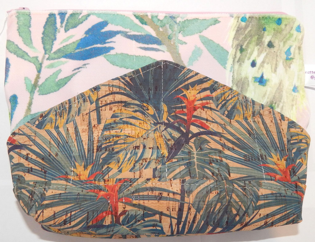 Wash Bag Cork Flowers