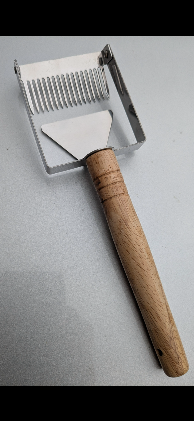 Uncapping Tool - Wooden