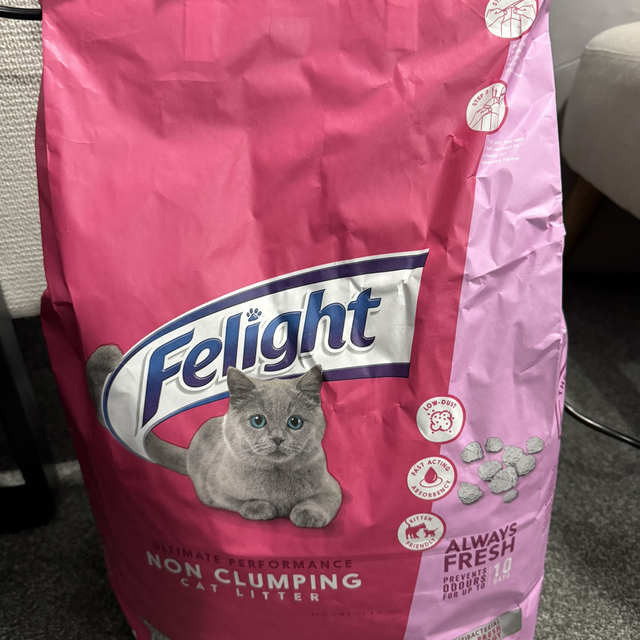 Felight Non clumping antibacterial cat litter 