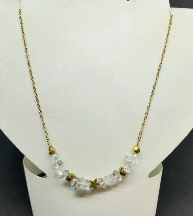 Collier chips de cristal de roche 42 cm réglable