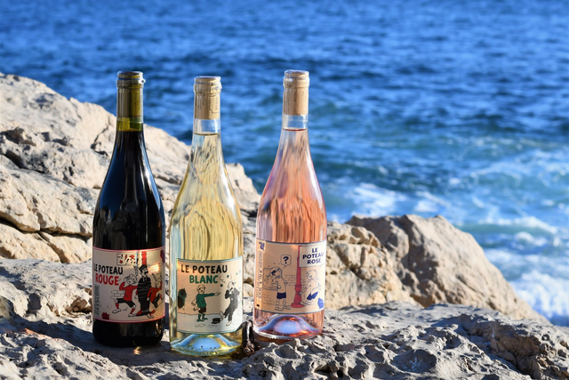 Bouteille de vin Poteau