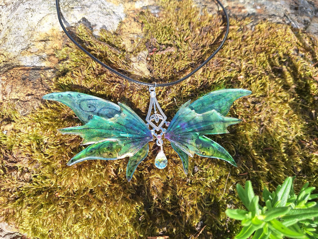 Collier ailes de fée forêt sacrée 