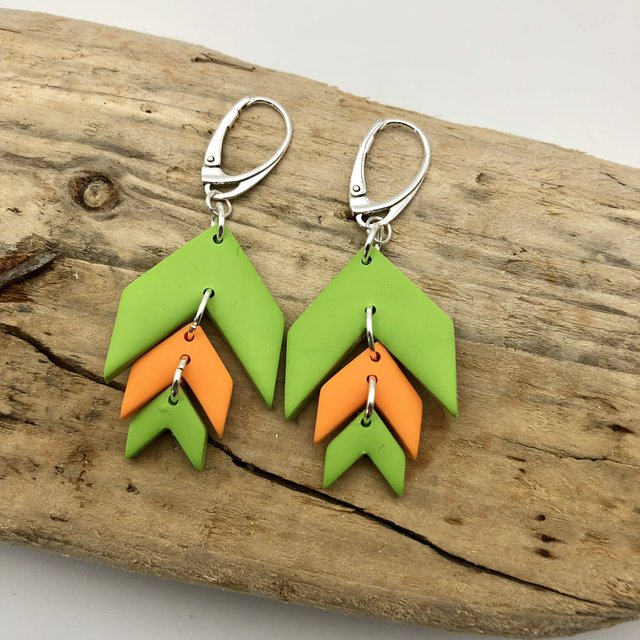 CF Green arrow danglies