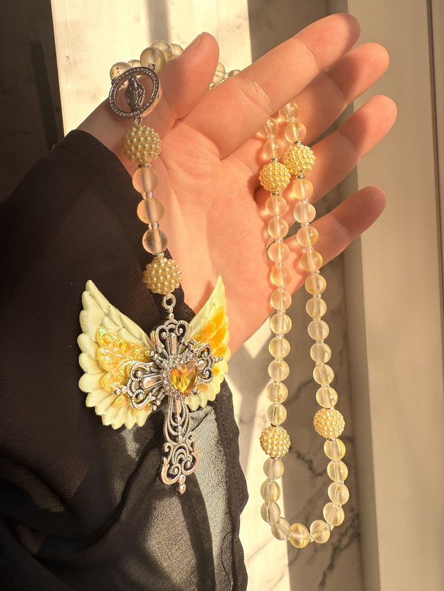 Chapelet C H R I S T (jaune)