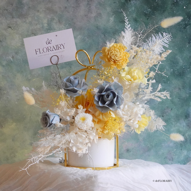 Pastel Seabreeze | Everlasting Flower in Ceramic Vase | Next-Day Flower Delivery in Bristol | UK-Wide Delivery