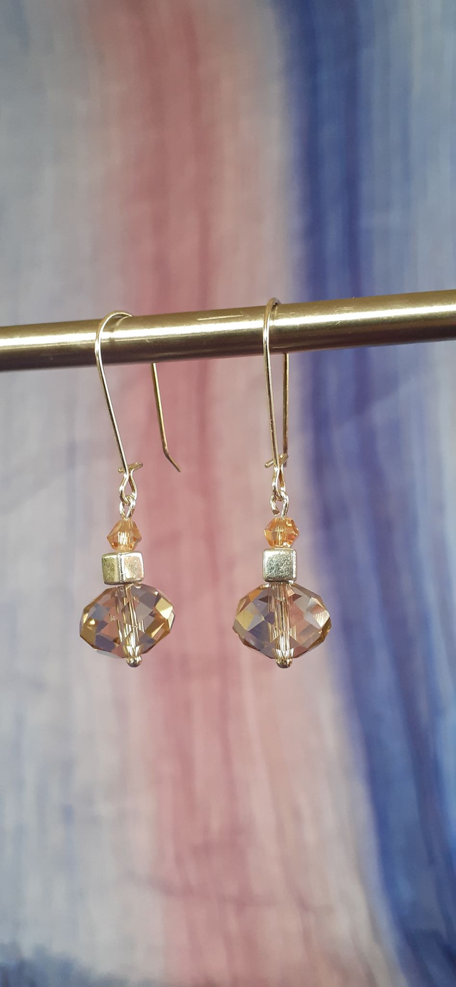 Kwiat Boucles d'oreilles pendantes, rose coquilles d'œuf