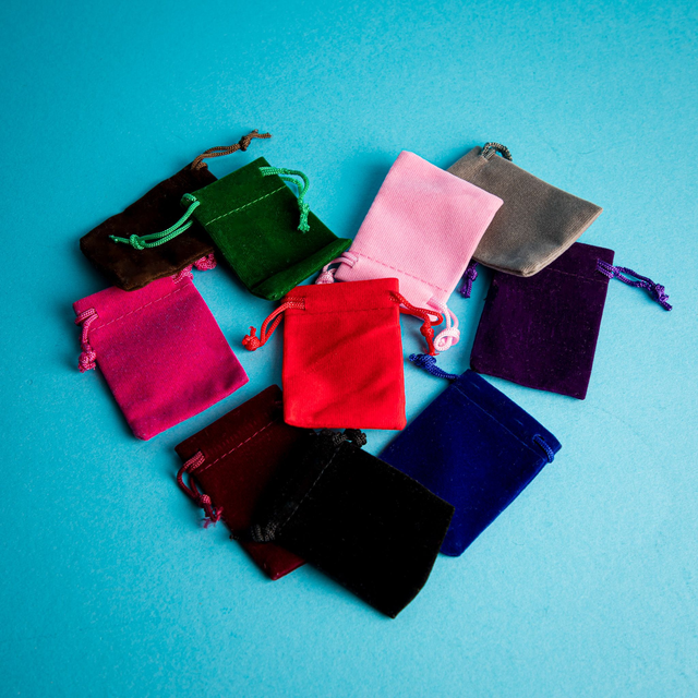 Klein stoffen cadeautasje